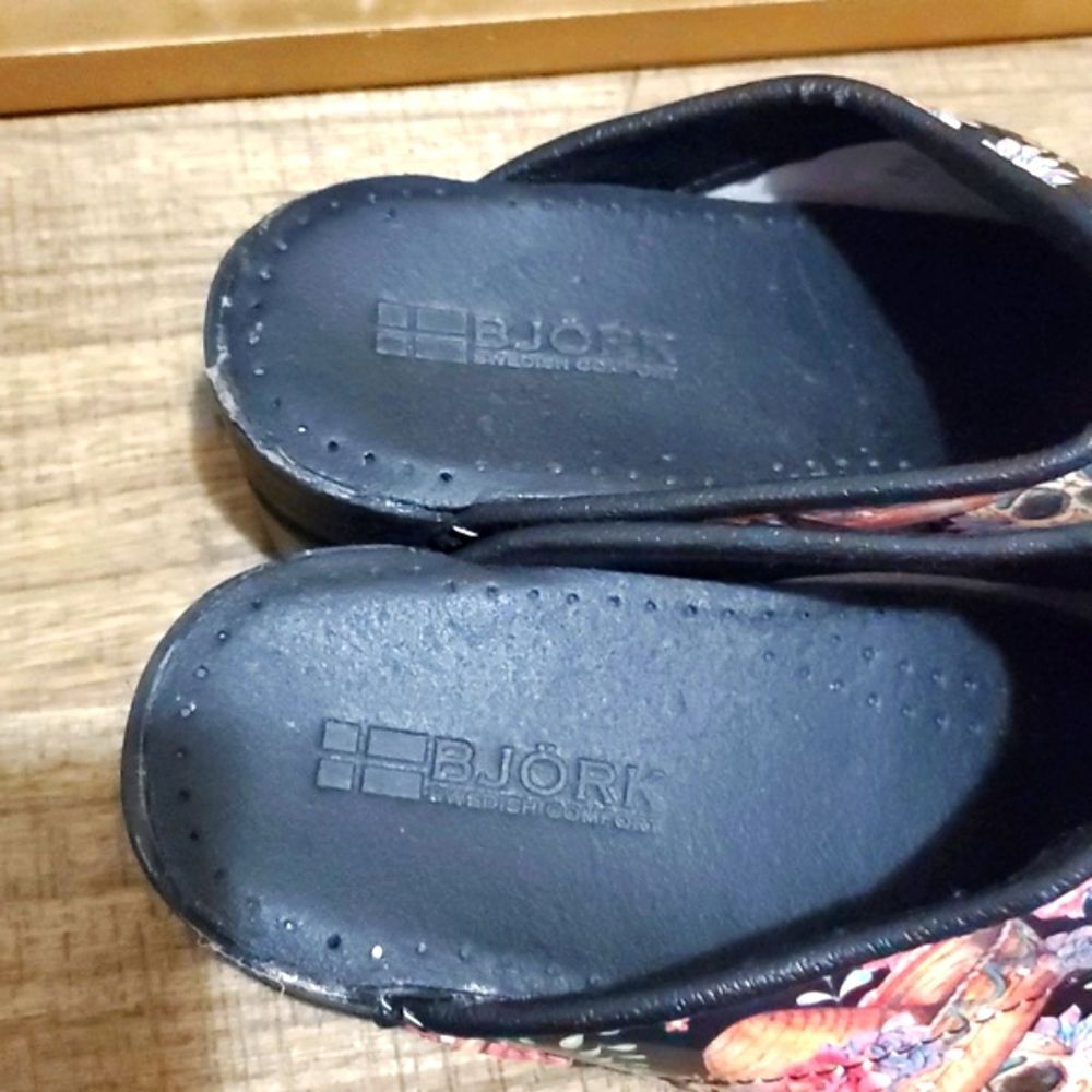 BJORK Swedish Vera Sugar Skull Patent Limited Clog Sz 38 /7.5 Comfort Slip-On - Picture 6 of 12